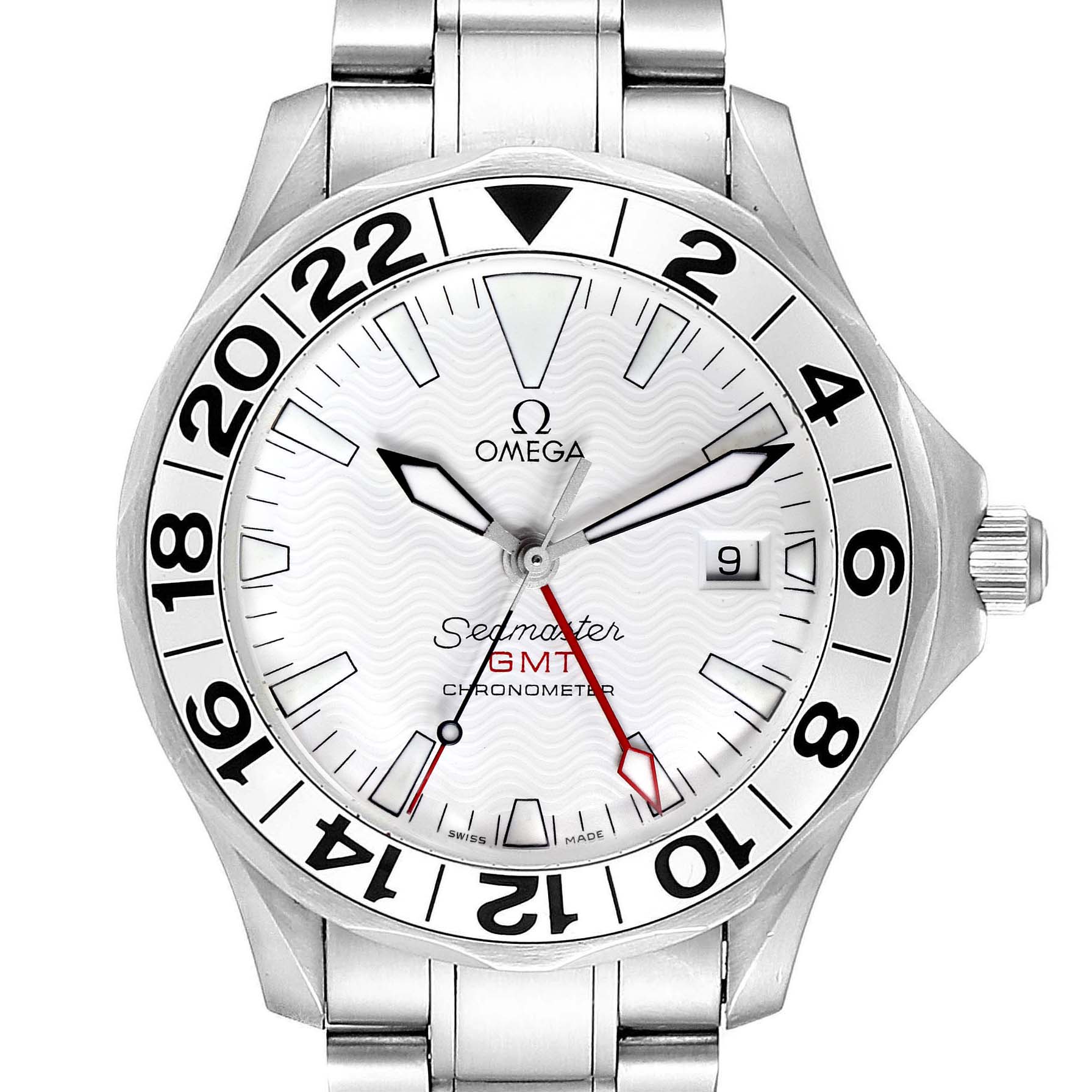 The image shows a frontal view of an Omega Seamaster 2538.20.00 Men's Stainless Steel White Dial 2538.20.00 Men's Stainless Steel White Dial GMT Chronometer watch, highlighting the watch face, bezel, and bracelet.