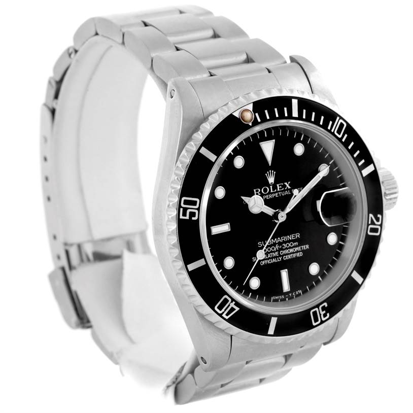 The image shows a front angled view of the Rolex Submariner 16610 Men
s Stainless Steel Black Dial 16610 Men
s Stainless Steel Black Dial, displaying its dial, bezel, and bracelet.