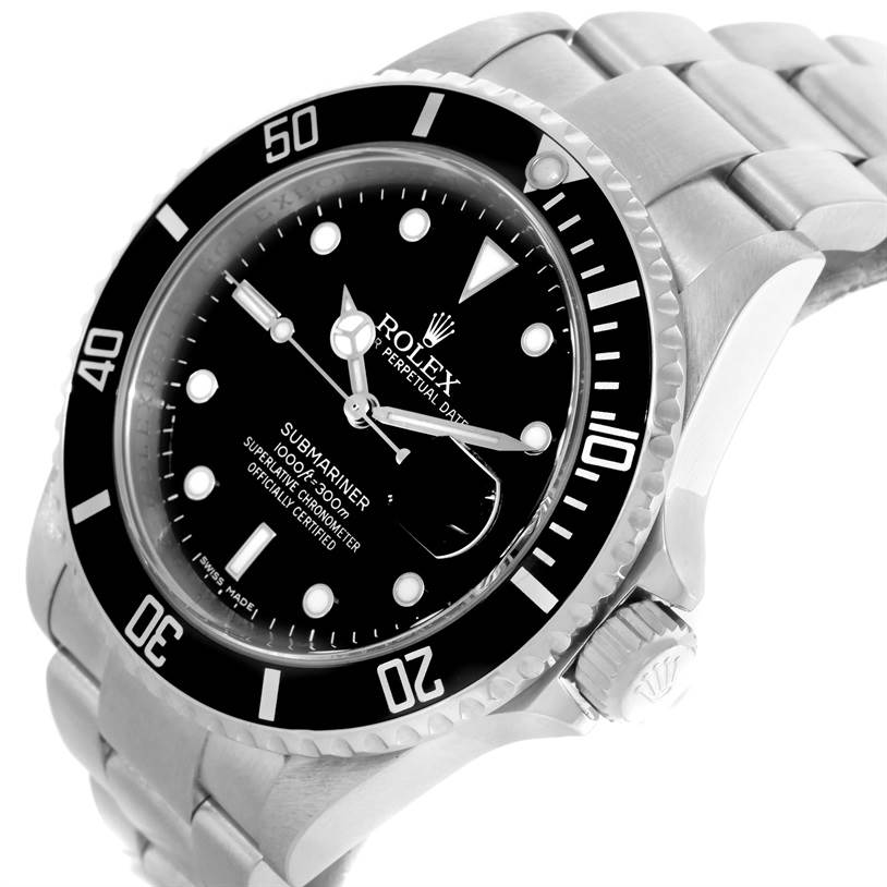 The image shows a close-up side angle of the Rolex Submariner 16610 Men
s Stainless Steel Black Dial 16610 Men
s Stainless Steel Black Dial watch, highlighting the bezel, dial, crown, and bracelet.