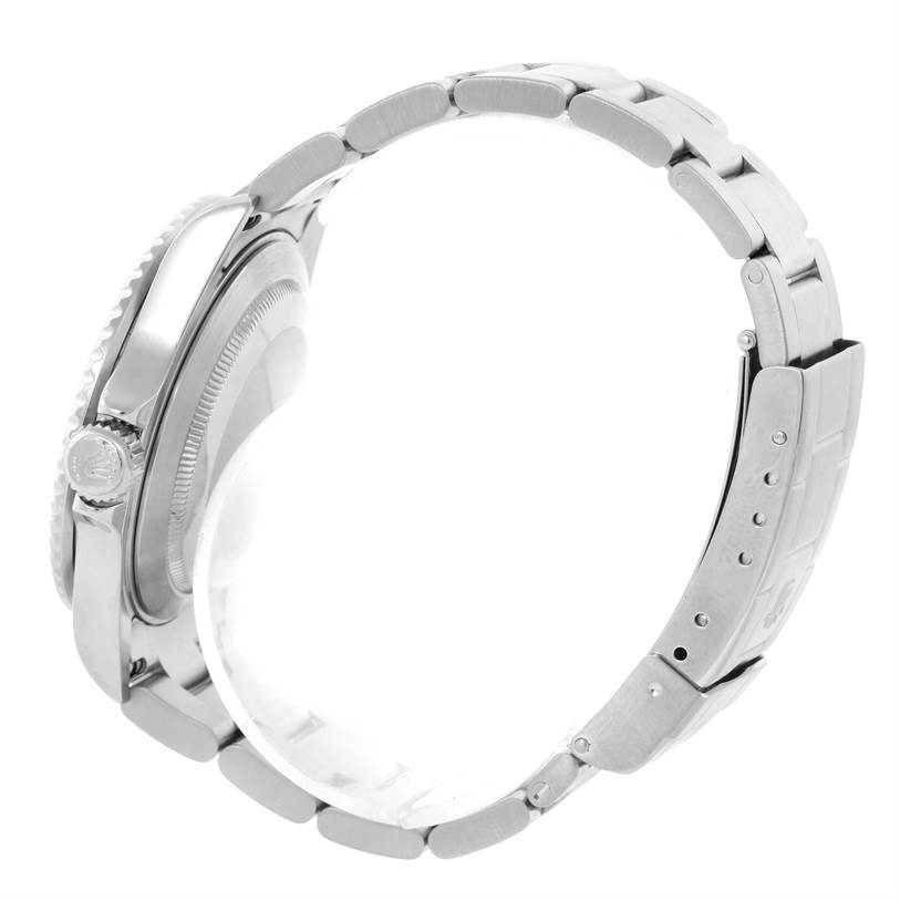 This image shows a side view of a Rolex Submariner 16610 Men
s Stainless Steel Black Dial 16610 Men
s Stainless Steel Black Dial, highlighting the bracelet and crown.