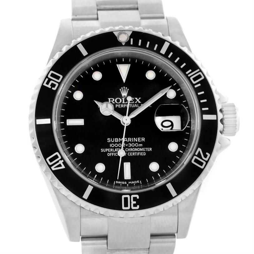 The image shows a front view of a Rolex Submariner 16610 Men
s Stainless Steel Black Dial 16610 Men
s Stainless Steel Black Dial watch, highlighting its face, bezel, and part of the bracelet.