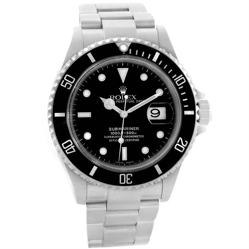 The image shows a front view of a Rolex Submariner 16610 Men
s Stainless Steel Black Dial 16610 Men
s Stainless Steel Black Dial watch, displaying its black dial, bezel, bracelet, and crown.