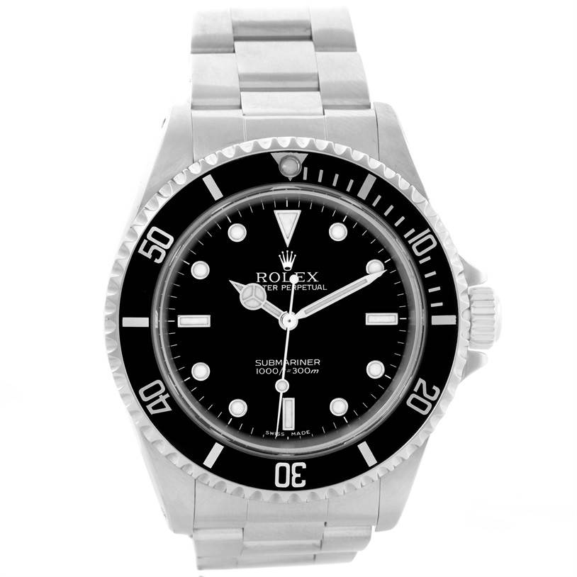 This image shows a front view of a Rolex Submariner 14060 Men
s Stainless Steel Black Dial 14060 Men
s Stainless Steel Black Dial watch, highlighting its face, bezel, and bracelet.