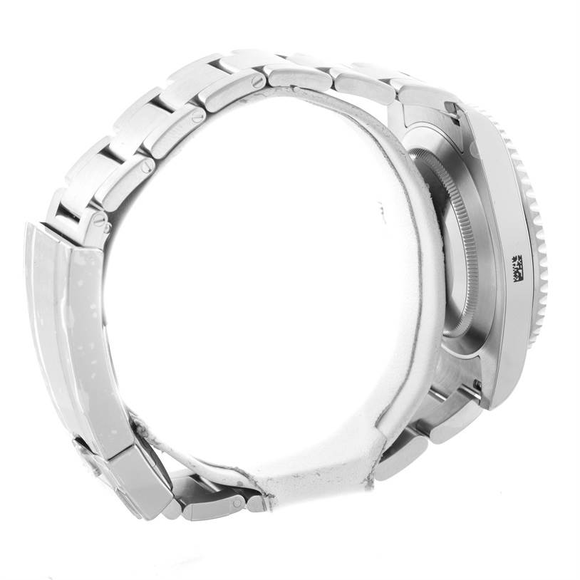 This image shows a side view of a Rolex Submariner 116610 Men
s Stainless Steel Black Dial 116610 Men
s Stainless Steel Black Dial, highlighting the bracelet and case.