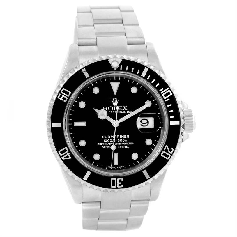The image shows a frontal view of a Rolex Submariner 16610 Men
s Stainless Steel Black Dial 16610 Men
s Stainless Steel Black Dial watch, highlighting the dial, bezel, bracelet, and date window.