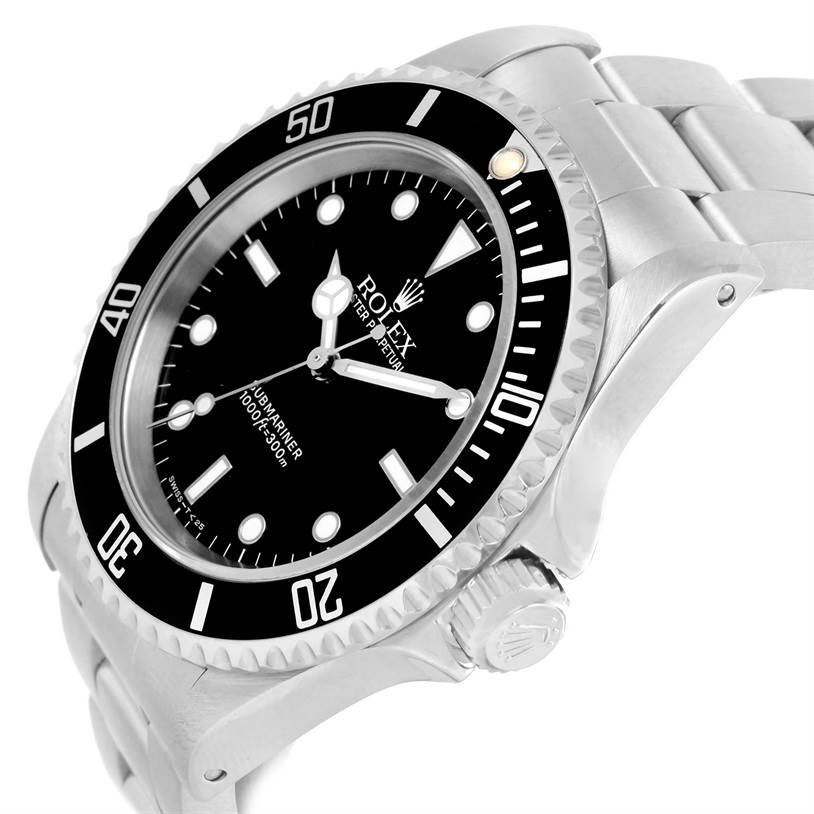 This image shows the Rolex Submariner 14060 Men
s Stainless Steel Black Dial 14060 Men
s Stainless Steel Black Dial at a three-quarter angle, highlighting the bezel, dial, and bracelet.