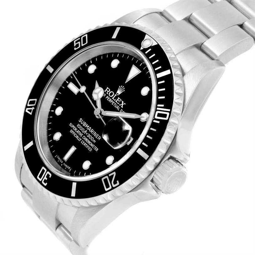 The image shows a side-angle view of the Rolex Submariner 16610 Men
s Stainless Steel Black Dial 16610 Men
s Stainless Steel Black Dial watch, displaying its bezel, dial, crown, and bracelet.
