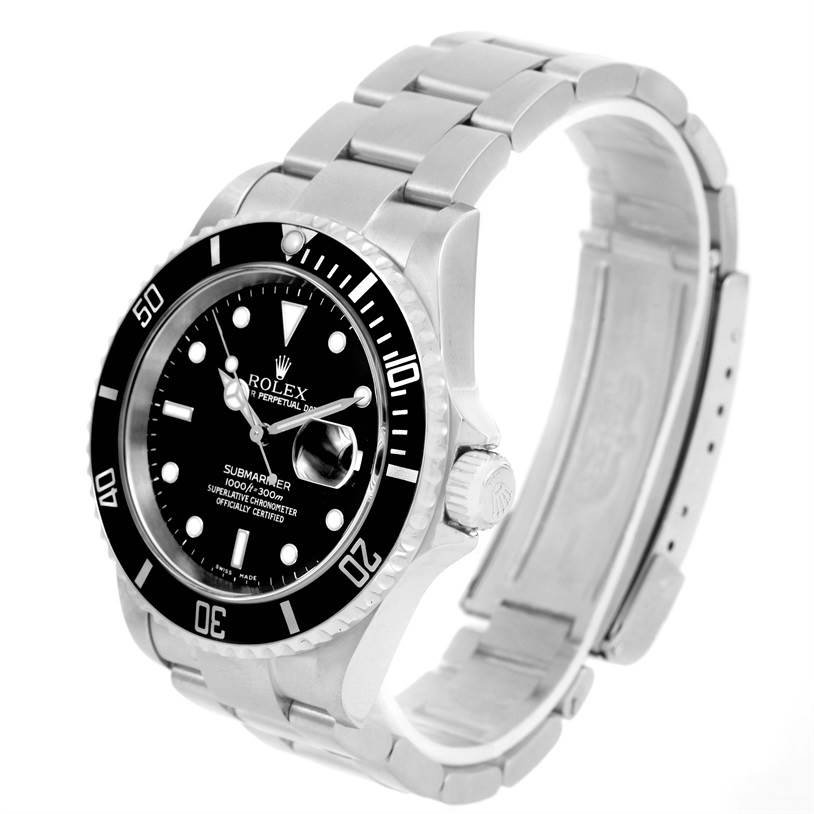 The image shows a side angle of the Rolex Submariner 16610 Men
s Stainless Steel Black Dial 16610 Men
s Stainless Steel Black Dial watch, highlighting the bezel, dial, bracelet, and crown.