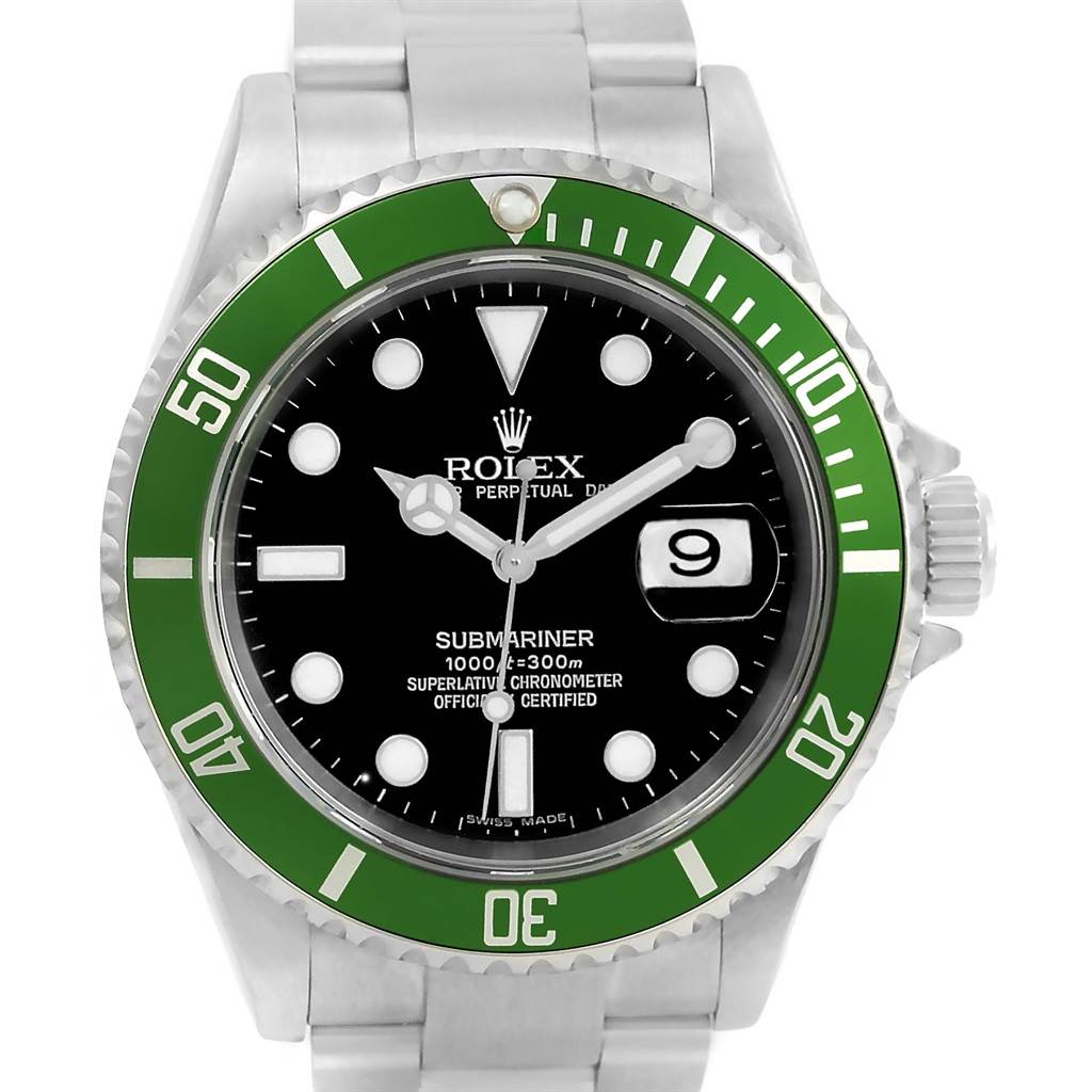 The image shows a frontal view of a Rolex Submariner 16610LV Men
s Stainless Steel Black Dial 16610LV Men
s Stainless Steel Black Dial watch, highlighting its green bezel, black dial, and date window.