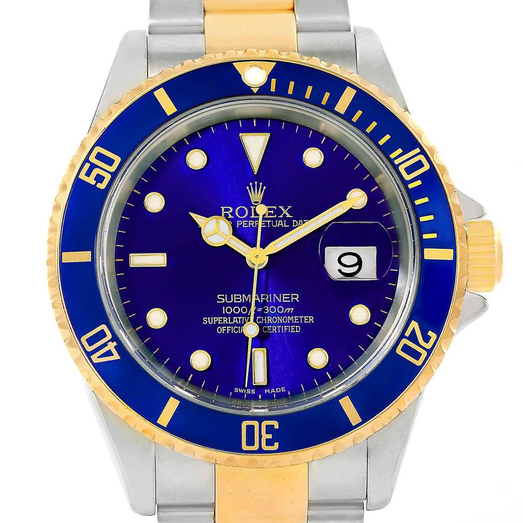 The image shows a front view of a Rolex Submariner 16613 Men
s Steel and Gold (two tone) Blue Dial 16613 Men
s Steel and Gold (two tone) Blue Dial watch, highlighting its blue dial, gold accents, and date window.
