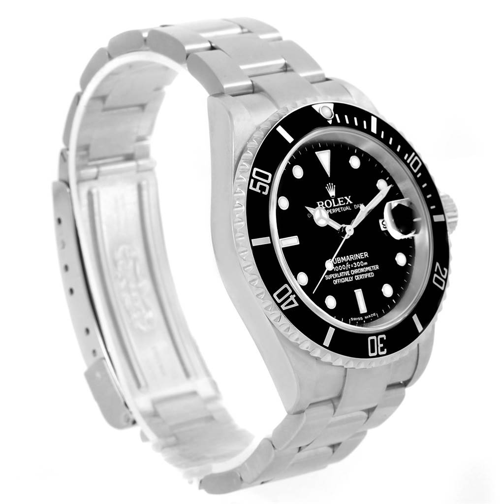The image shows a side angle of the Rolex Submariner 16610 Men
s Stainless Steel Black Dial 16610 Men
s Stainless Steel Black Dial, displaying the dial, bezel, case, and bracelet.