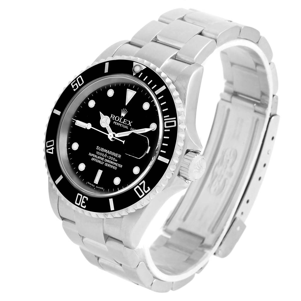 The image shows a side angle of the Rolex Submariner 16610 Men
s Stainless Steel Black Dial 16610 Men
s Stainless Steel Black Dial watch, highlighting its black dial, bezel, and stainless steel bracelet.