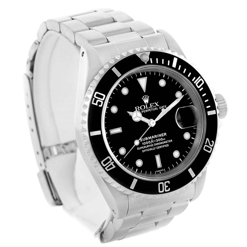 The image shows a front view of a Rolex Submariner 16610 Men
s Stainless Steel Black Dial 16610 Men
s Stainless Steel Black Dial, highlighting the bezel, dial, and bracelet.
