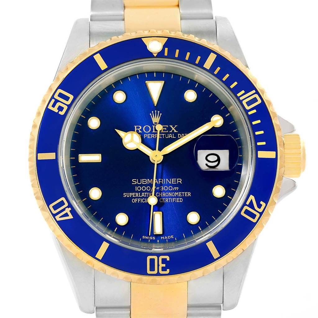 This image shows a front view of the Rolex Submariner 16613 Men's Steel and Gold (two tone) Blue Dial 16613 Men's Steel and Gold (two tone) Blue Dial watch, highlighting the blue dial, date display, and two-tone bracelet.