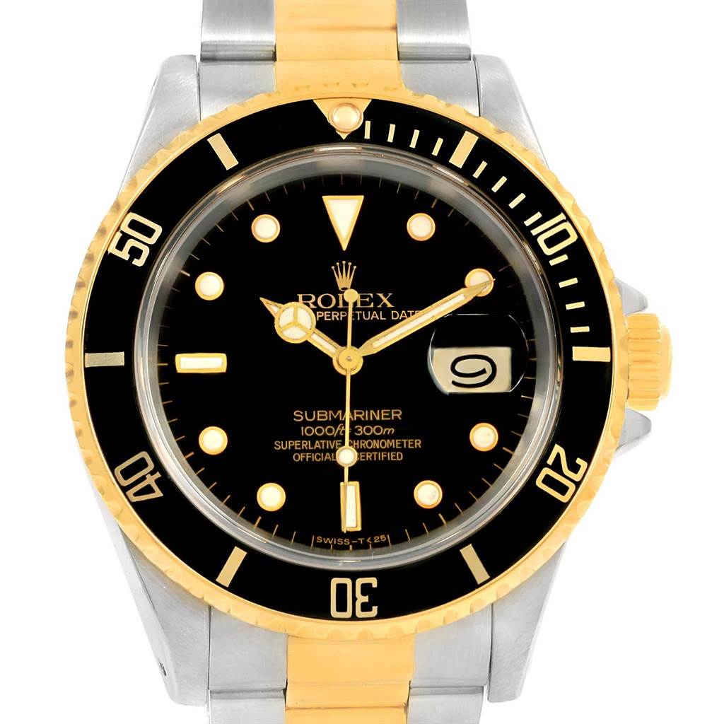 The image shows a frontal view of the Rolex Submariner 16613 Men
s Steel and Gold (two tone) Black Dial 16613 Men
s Steel and Gold (two tone) Black Dial watch, highlighting the dial, bezel, and bracelet.