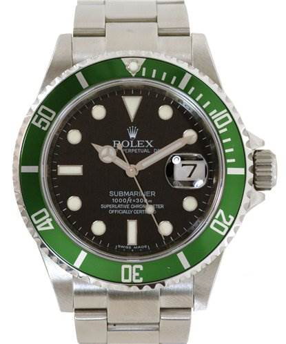 The image shows a front view of a Rolex Submariner watch, featuring the dial, bezel, crown, and bracelet.