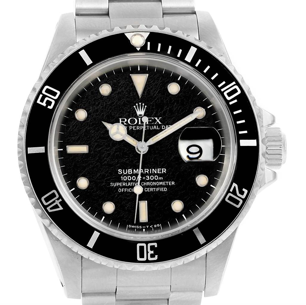 The image shows a front view of the Rolex Submariner 16610 Men's Stainless Steel Black Dial 16610 Men's Stainless Steel Black Dial watch, displaying the bezel, dial, hands, bracelet, and date magnifier.