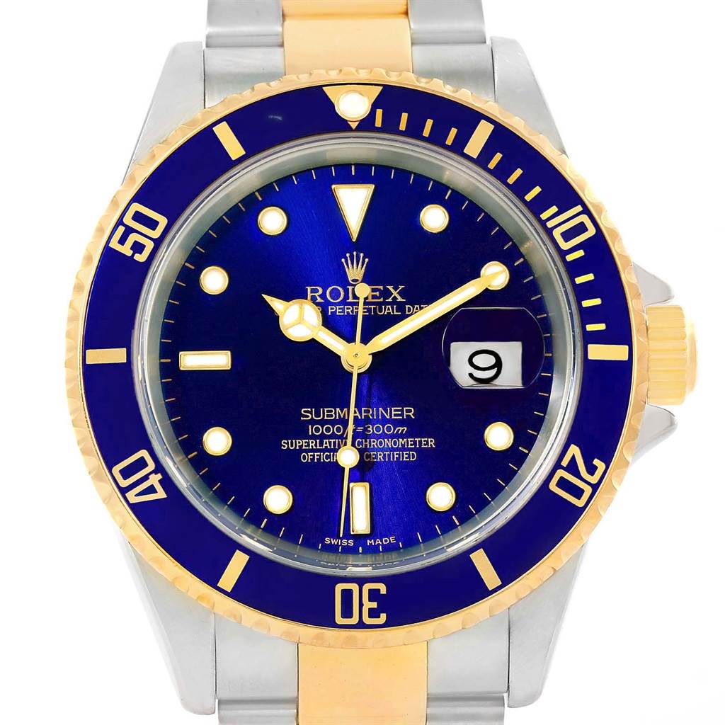 The image shows a front view of a Rolex Submariner 16613 Men's Steel and Gold (two tone) Blue Dial 16613 Men's Steel and Gold (two tone) Blue Dial watch with a blue dial, date display, and two-tone gold and steel bracelet.