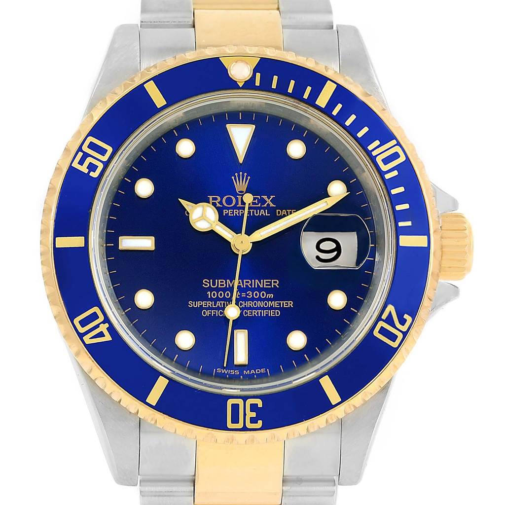This image shows a front view of the Rolex Submariner 16613 Men's Steel and Gold (two tone) Blue Dial 16613 Men's Steel and Gold (two tone) Blue Dial watch, highlighting its blue dial, gold accents, and date window at 3 o'clock.