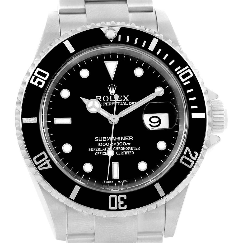 The image shows a front view of the Rolex Submariner 16610 Men's Stainless Steel Black Dial 16610 Men's Stainless Steel Black Dial watch, displaying its face, bezel, and part of the bracelet.
