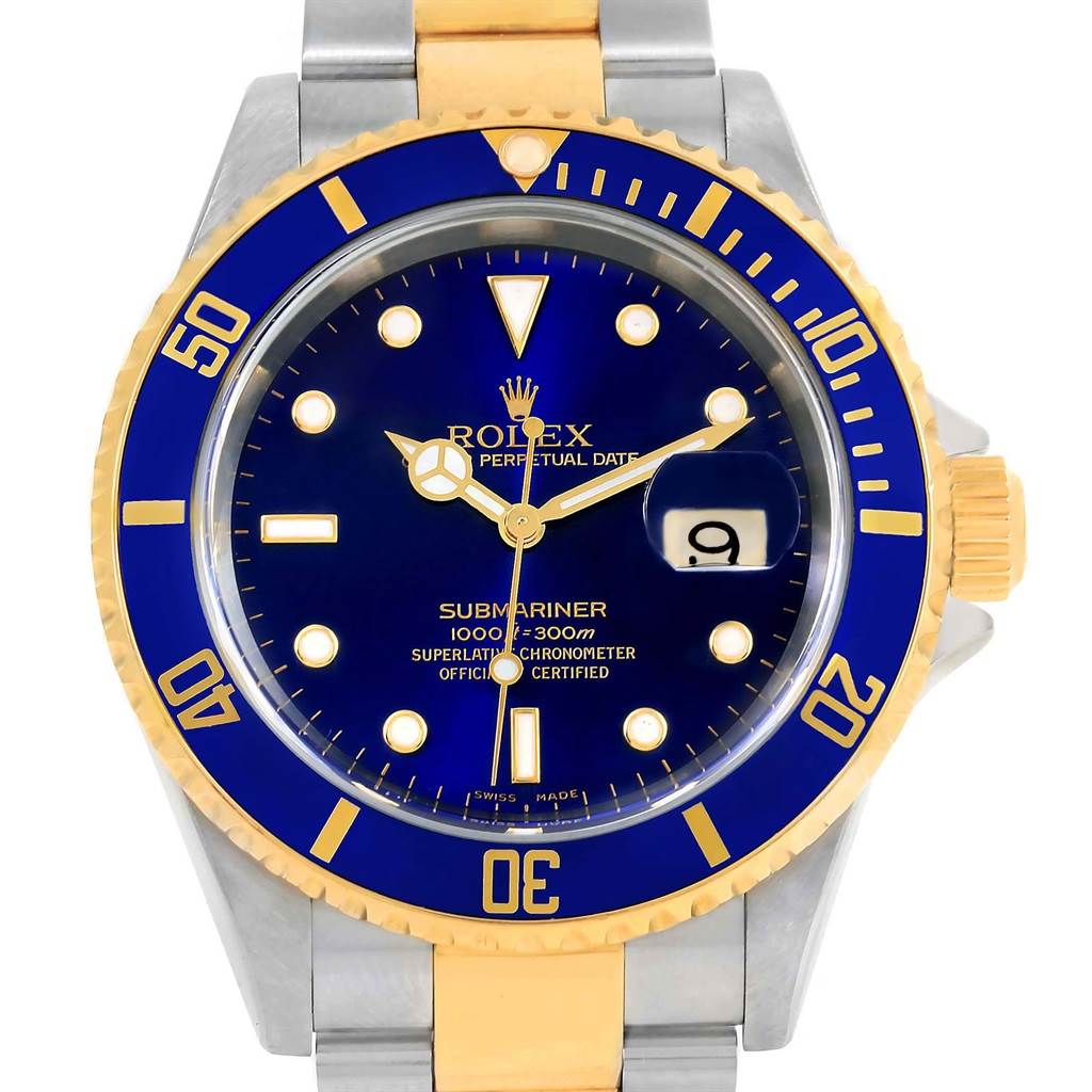 This image shows a front view of a Rolex Submariner 16613 Men's Steel and Gold (two tone) Blue Dial 16613 Men's Steel and Gold (two tone) Blue Dial watch, highlighting its blue dial, date feature, and gold bezel.