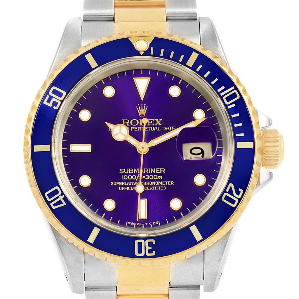 This image shows a close-up front view of a Rolex Submariner 16613 Men
s Steel and Gold (two tone) Purple Dial 16613 Men
s Steel and Gold (two tone) Purple Dial watch with a blue and gold bezel and a blue dial.