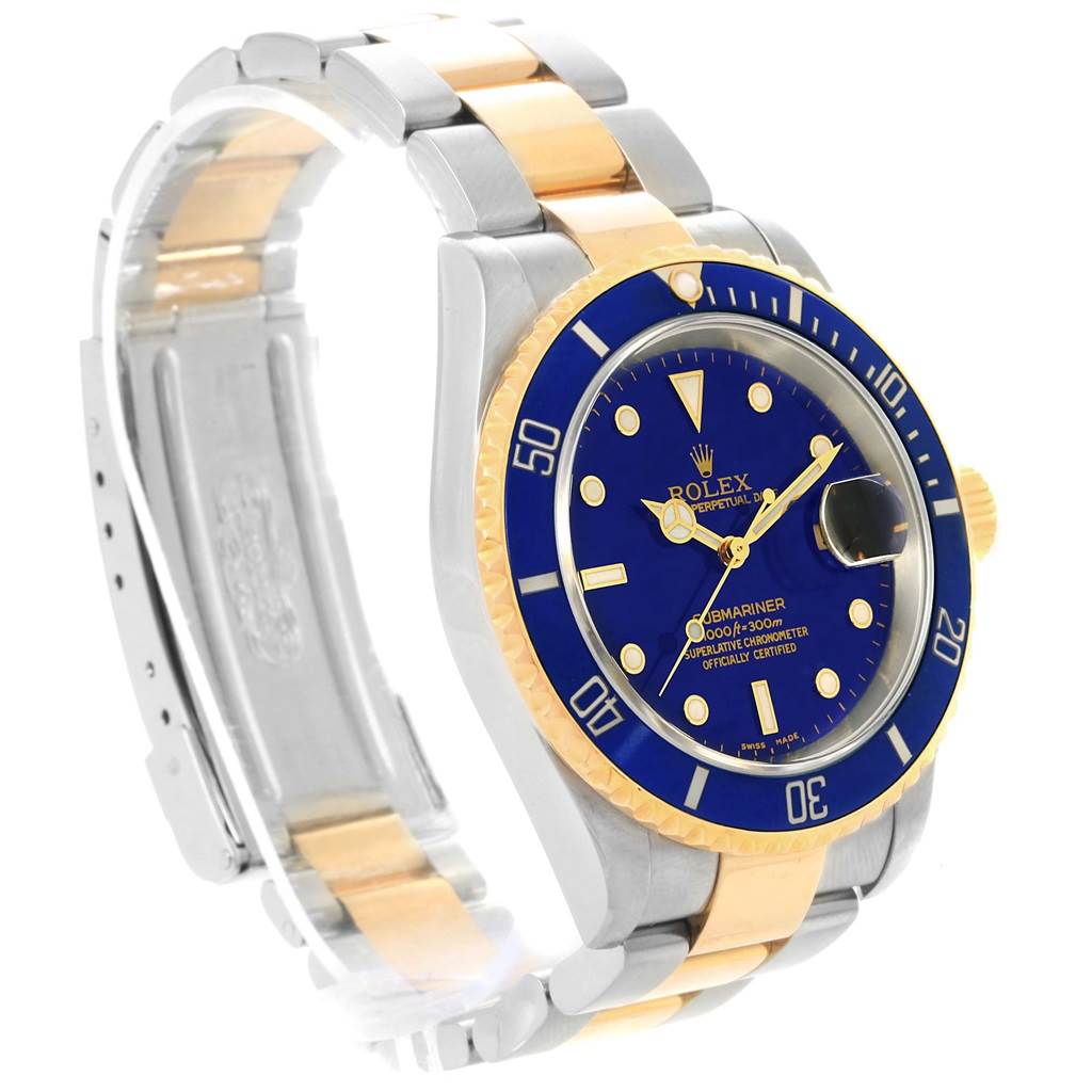 This image shows a side angle of a Rolex Submariner 16613 Men's Steel and Gold (two tone) Blue Dial 16613 Men's Steel and Gold (two tone) Blue Dial watch featuring a blue dial, blue bezel, and two-tone stainless steel and gold bracelet.