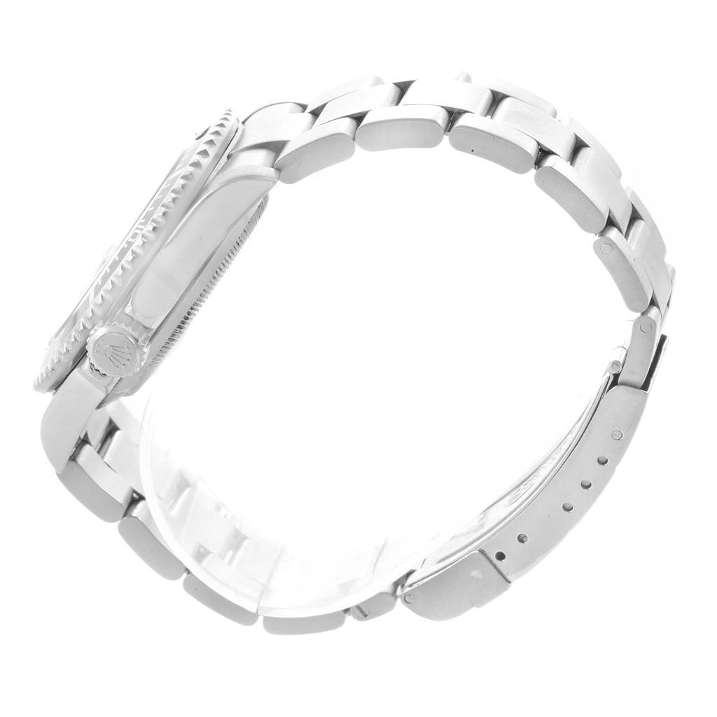 This image shows the side profile of a Rolex Submariner 16610 Men's Stainless Steel Black Dial 16610 Men's Stainless Steel Black Dial watch, highlighting the bracelet and case.