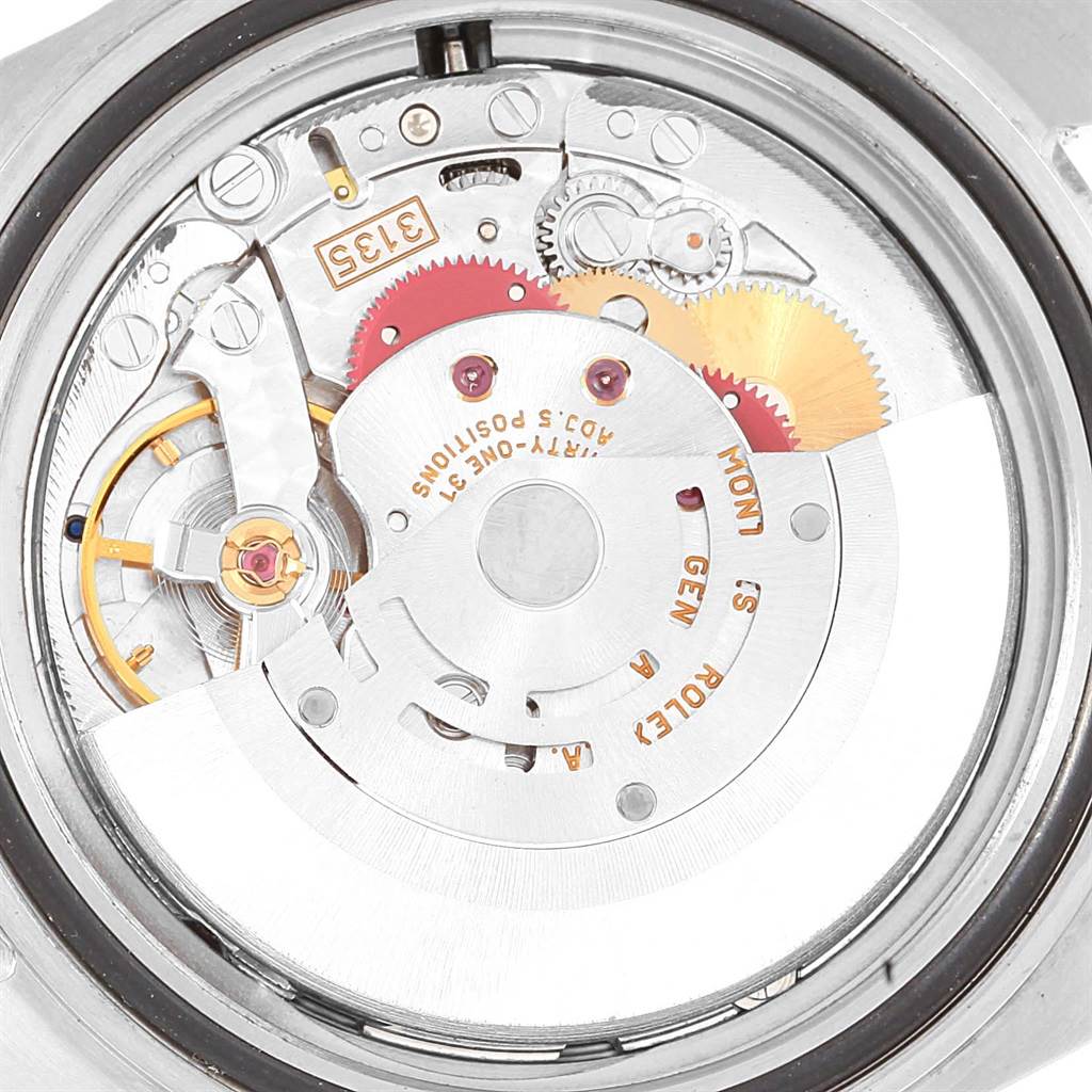 This image shows the internal mechanical movement of the Rolex Submariner 16613 Men's Steel and Gold (two tone) Blue Dial 16613 Men's Steel and Gold (two tone) Blue Dial watch.