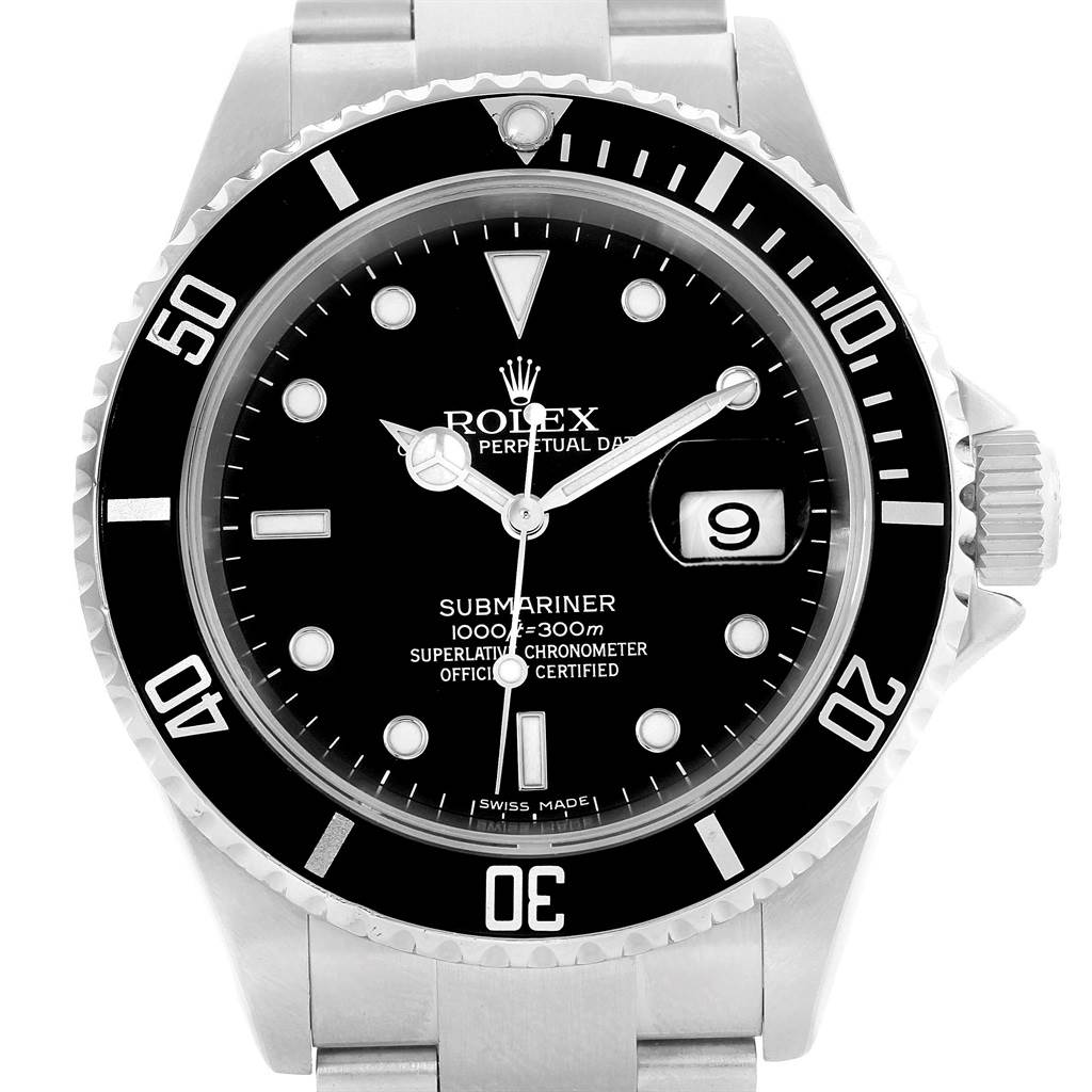 The image shows a front view of the Rolex Submariner 16610 Men's Stainless Steel Black Dial 16610 Men's Stainless Steel Black Dial, highlighting its black dial, bezel, and bracelet.