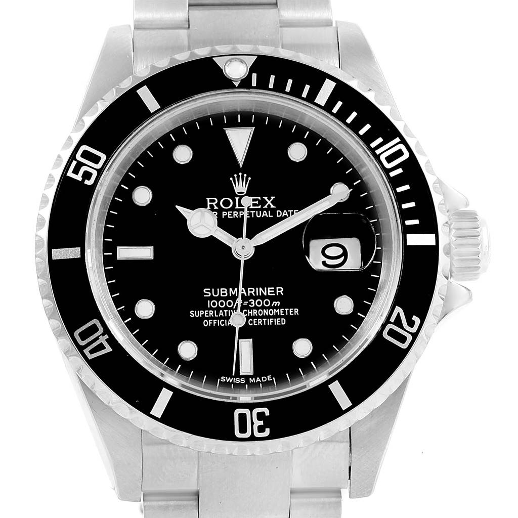 The image shows a front view of the Rolex Submariner 16610 Men's Stainless Steel Black Dial 16610 Men's Stainless Steel Black Dial watch, highlighting its dial, bezel, date window, and bracelet.