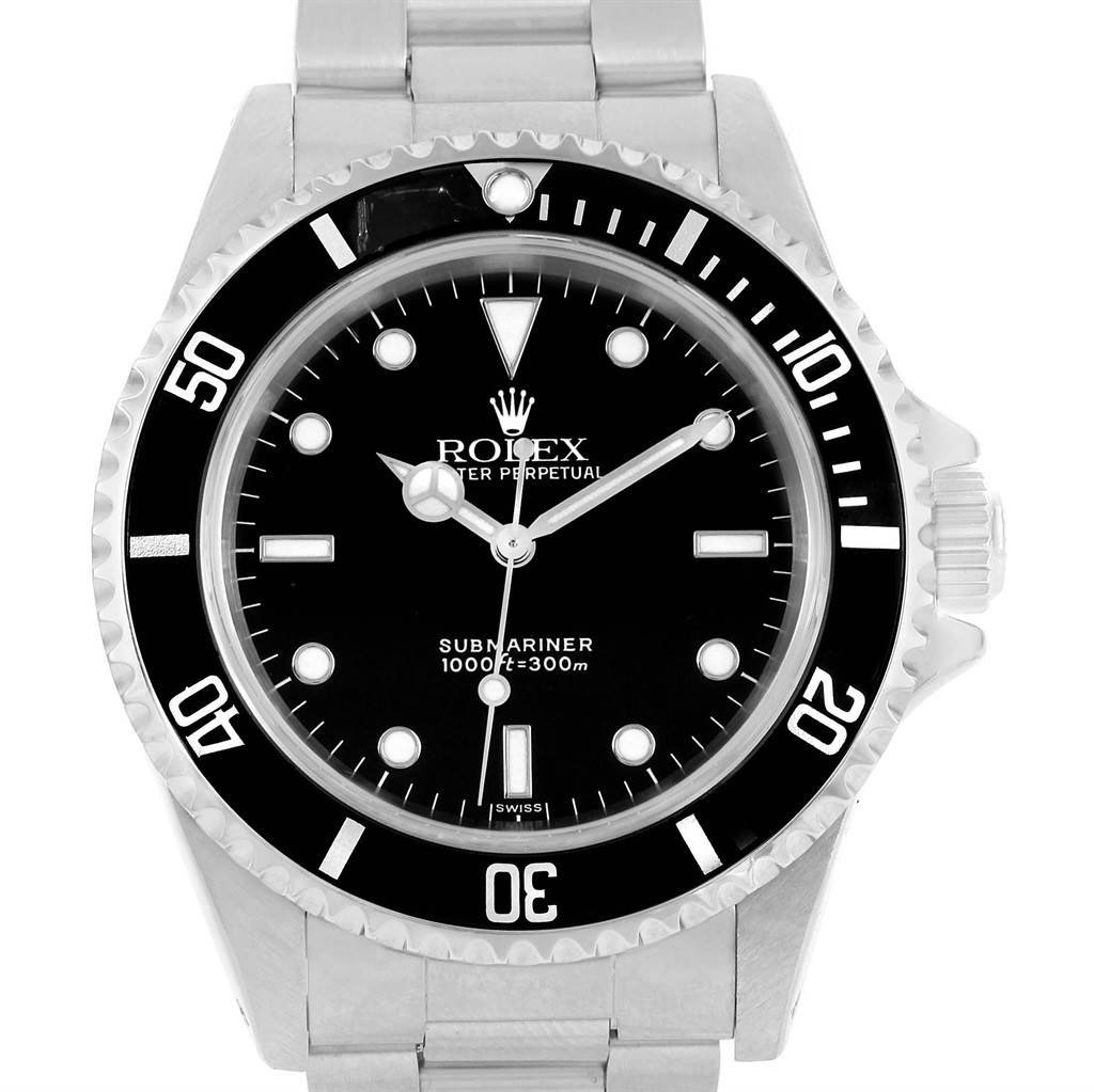 This image shows a front view of the Rolex Submariner 14060 Men's Stainless Steel Black Dial 14060 Men's Stainless Steel Black Dial watch, highlighting its black dial, bezel, and stainless steel bracelet.