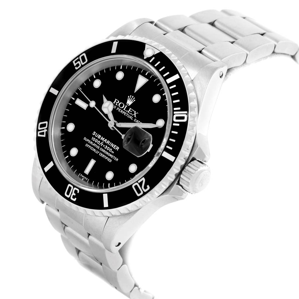This image shows a side and front angle of the Rolex Submariner 16610 Men
s Stainless Steel Black Dial 16610 Men
s Stainless Steel Black Dial watch, highlighting the bezel, dial, and bracelet.