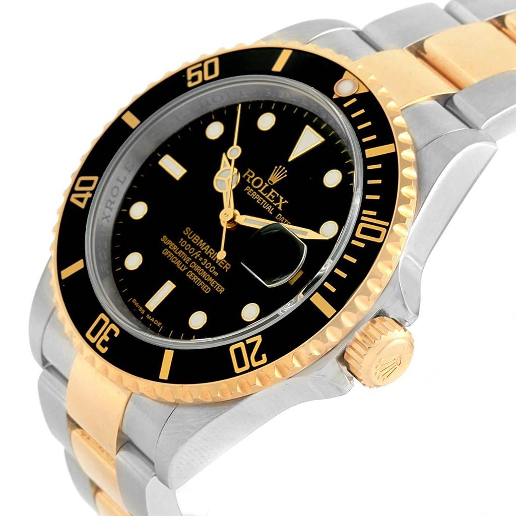 The image shows a side angle of the Rolex Submariner 16613 Men's Steel and Gold (two tone) Black Dial 16613 Men's Steel and Gold (two tone) Black Dial watch focusing on its bezel, dial, and bracelet.
