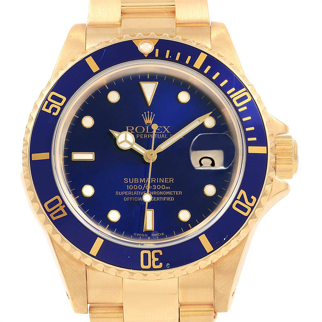 The image shows a front view of the Rolex Submariner 16618 Men's Yellow Gold Blue Dial 16618 Men's Yellow Gold Blue Dial, highlighting its blue dial, bezel, and gold bracelet.