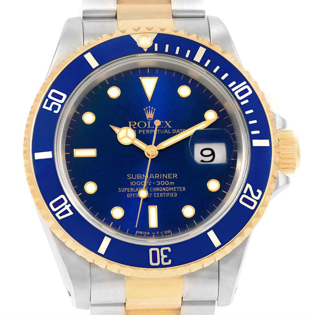 The image shows a frontal view of the Rolex Submariner 16613 Men's Steel and Gold (two tone) Blue Dial 16613 Men's Steel and Gold (two tone) Blue Dial watch, highlighting its blue dial, date window, and two-tone metal bracelet.
