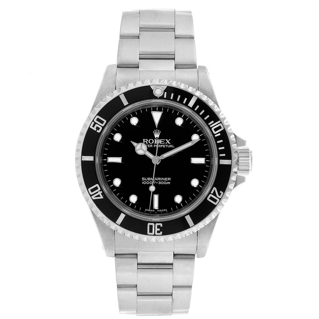 This image shows a frontal view of a Rolex Submariner 14060 Men
s Stainless Steel Black Dial 14060 Men
s Stainless Steel Black Dial watch, displaying its face, bezel, and bracelet.
