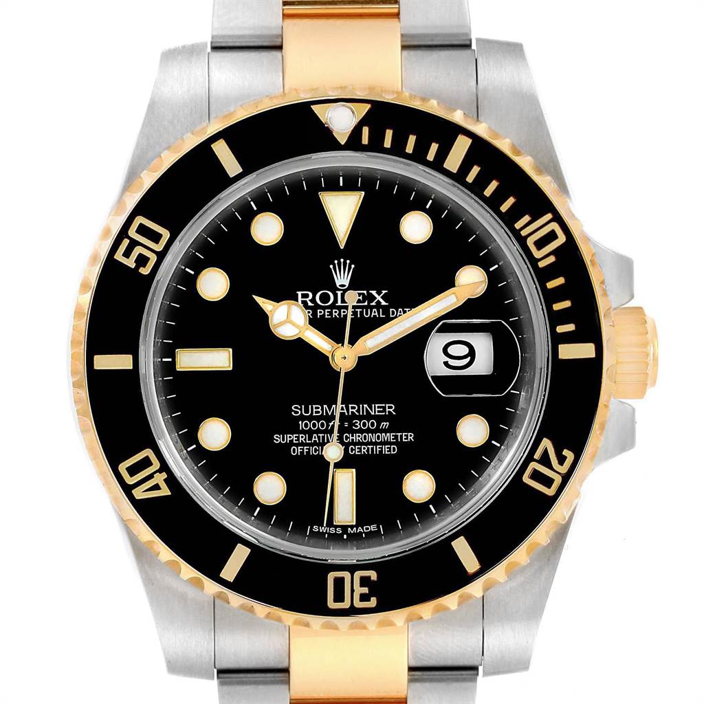The image shows the front view of a Rolex Submariner 116613 Men's Steel and Gold (two tone) Black Dial 116613 Men's Steel and Gold (two tone) Black Dial watch, highlighting its dial, bezel, minute markers, and date window.