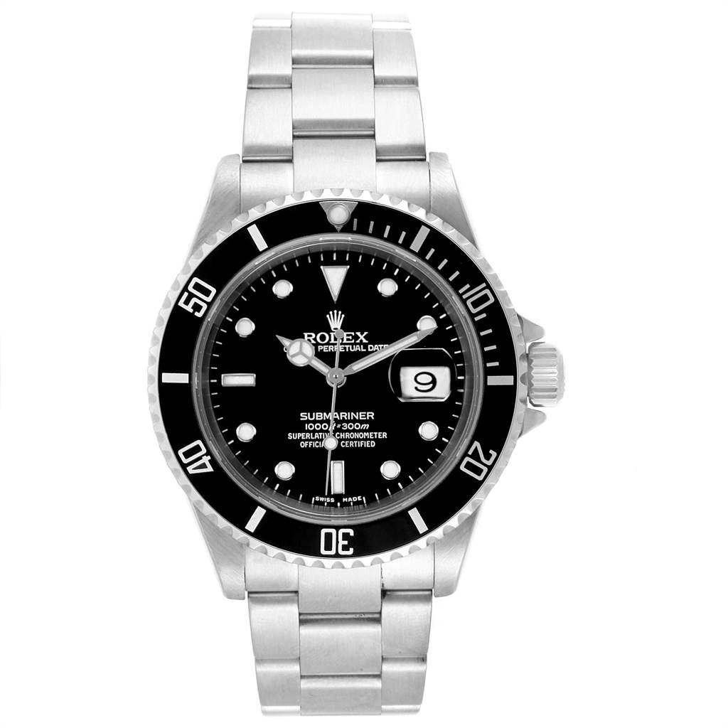 This image shows a frontal view of the Rolex Submariner 16610 Men
s Stainless Steel Black Dial 16610 Men
s Stainless Steel Black Dial watch, highlighting its dial, bezel, and bracelet.