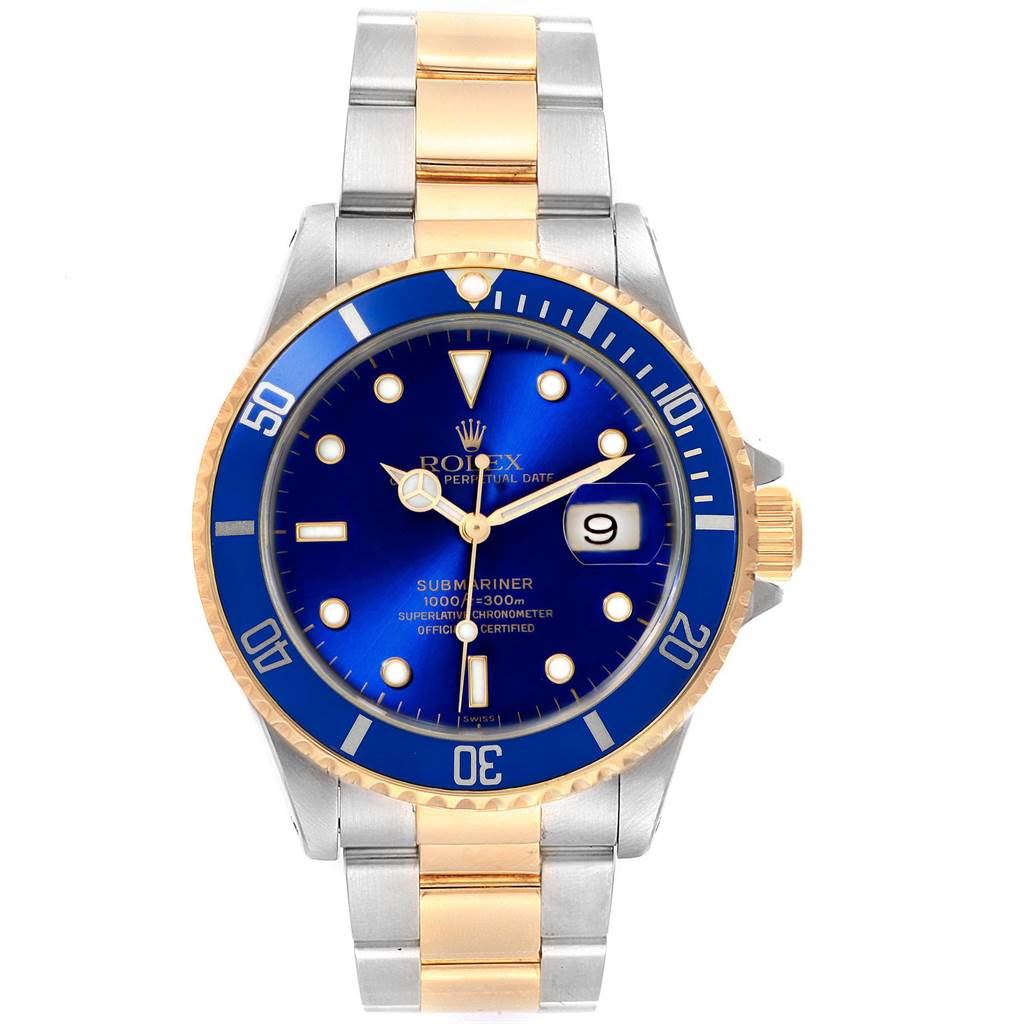 This image shows a front view of a Rolex Submariner 16613 Men
s Steel and Gold (two tone) Blue Dial 16613 Men
s Steel and Gold (two tone) Blue Dial watch, highlighting its two-tone bracelet, blue dial, and gold bezel.