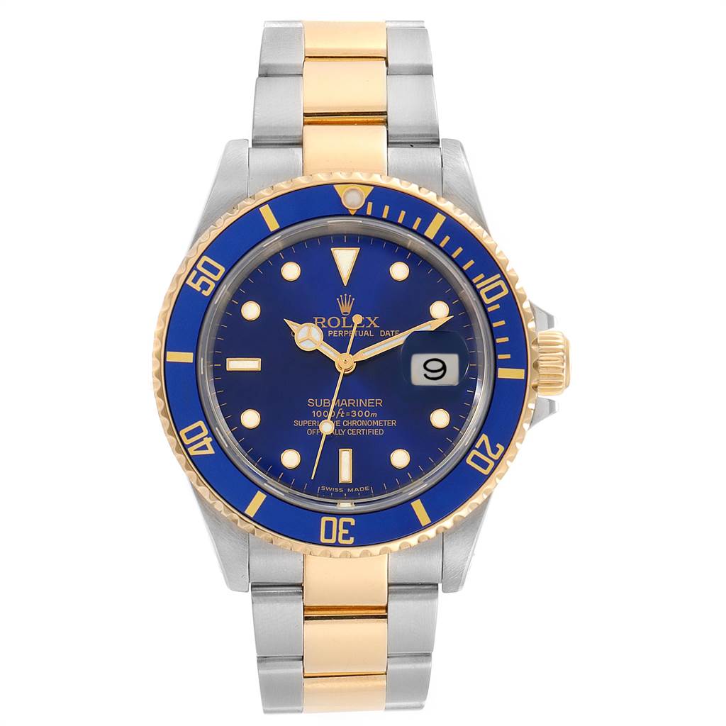 The Rolex Submariner 16613 Men
s Steel and Gold (two tone) Blue Dial 16613 Men
s Steel and Gold (two tone) Blue Dial watch is shown from the front, displaying its blue dial, date window, bezel, and two-tone bracelet.