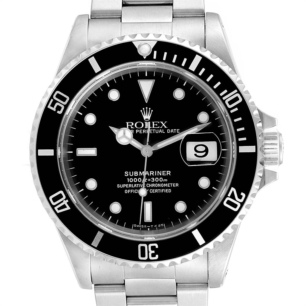 The image shows a front view of a Rolex Submariner 16610 Men
s Stainless Steel Black Dial 16610 Men
s Stainless Steel Black Dial watch, highlighting the dial, bezel, case, and part of the bracelet.