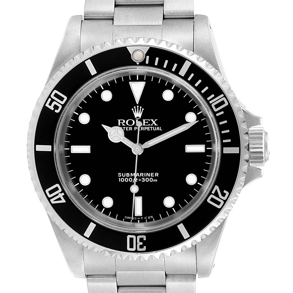 This image shows a frontal view of a Rolex Submariner 14060 Men
s Stainless Steel Black Dial 14060 Men
s Stainless Steel Black Dial watch, highlighting its dial, bezel, and part of the bracelet.