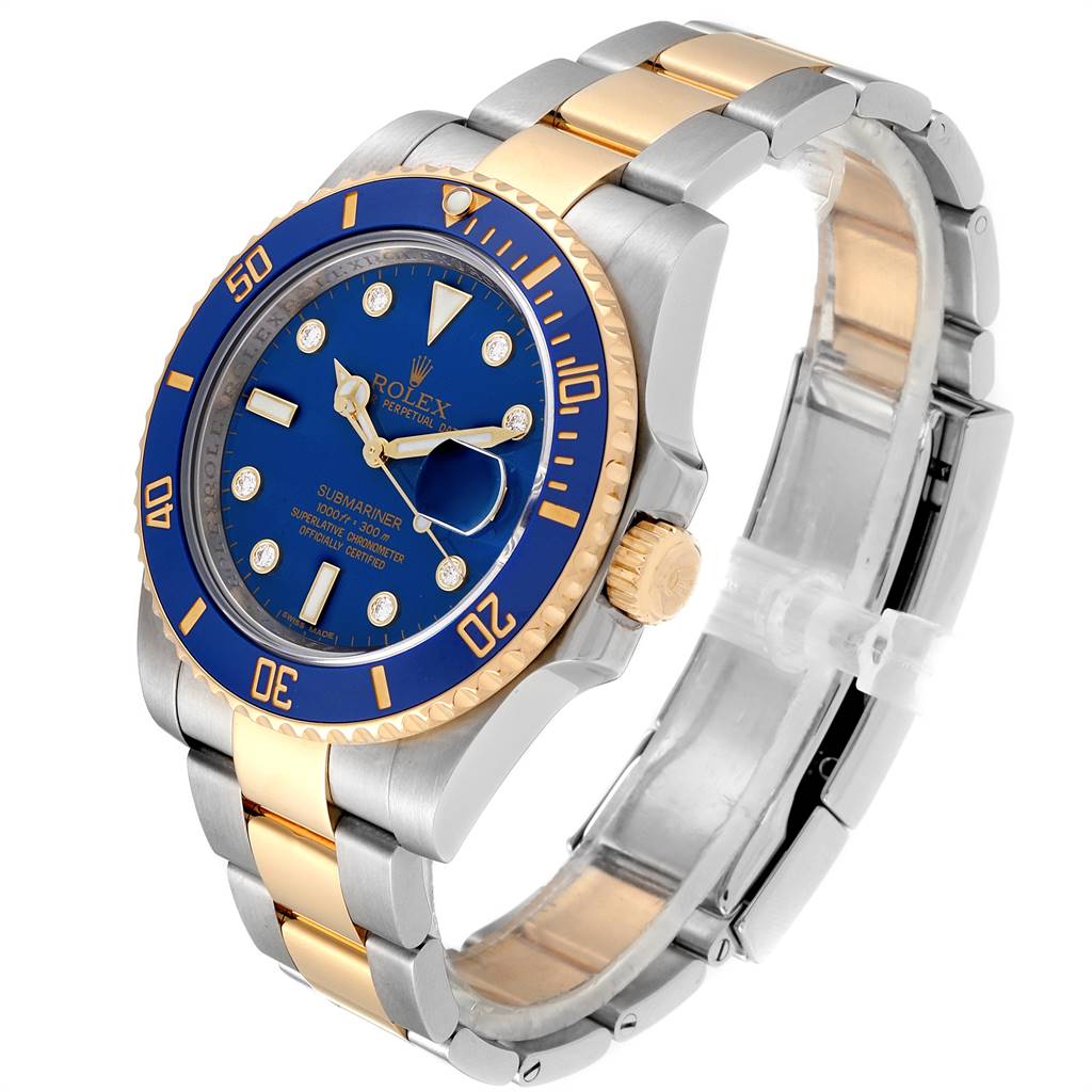 The image shows a side angle of the Rolex Submariner 116613 Men
s Steel and Gold (two tone) Blue Dial 116613 Men
s Steel and Gold (two tone) Blue Dial watch, highlighting its blue dial, bezel, and two-tone metal bracelet.
