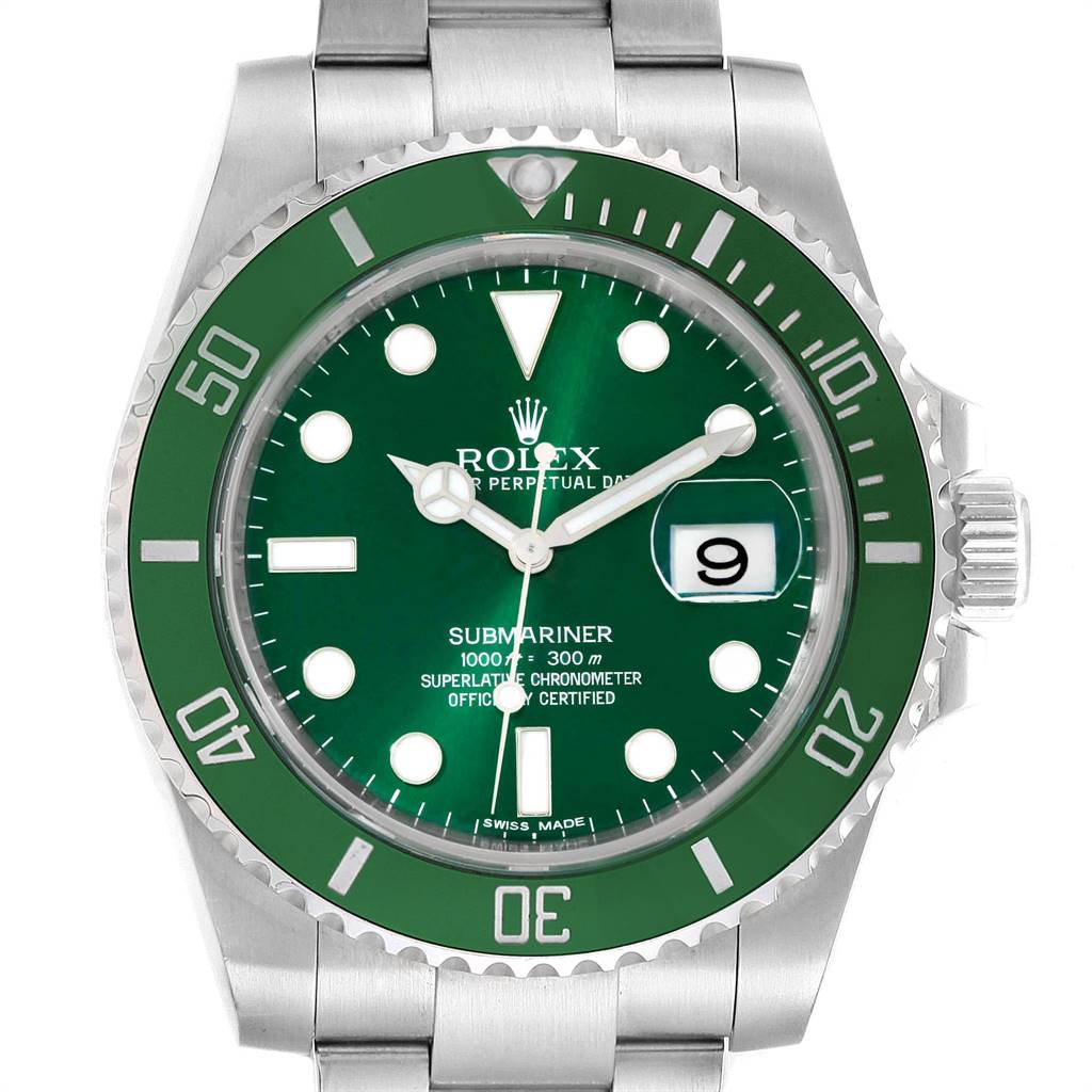 This image shows a front view of the Rolex Submariner 116610LV Men
s Stainless Steel Green Dial 116610LV Men
s Stainless Steel Green Dial watch, highlighting its green dial, bezel, and stainless steel bracelet.