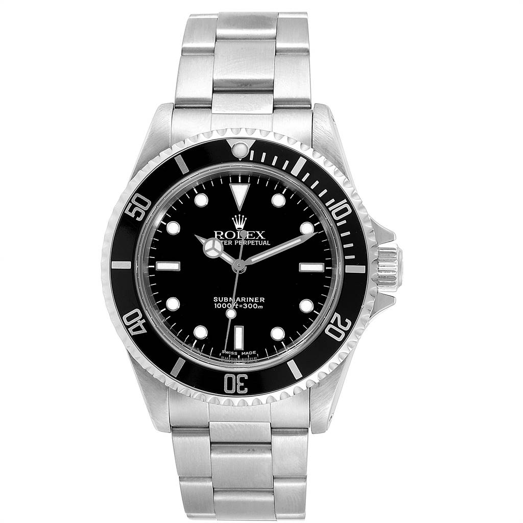 The image shows a front view of the Rolex Submariner 14060 Men
s Stainless Steel Black Dial 14060 Men
s Stainless Steel Black Dial watch, displaying its dial, bezel, and bracelet.
