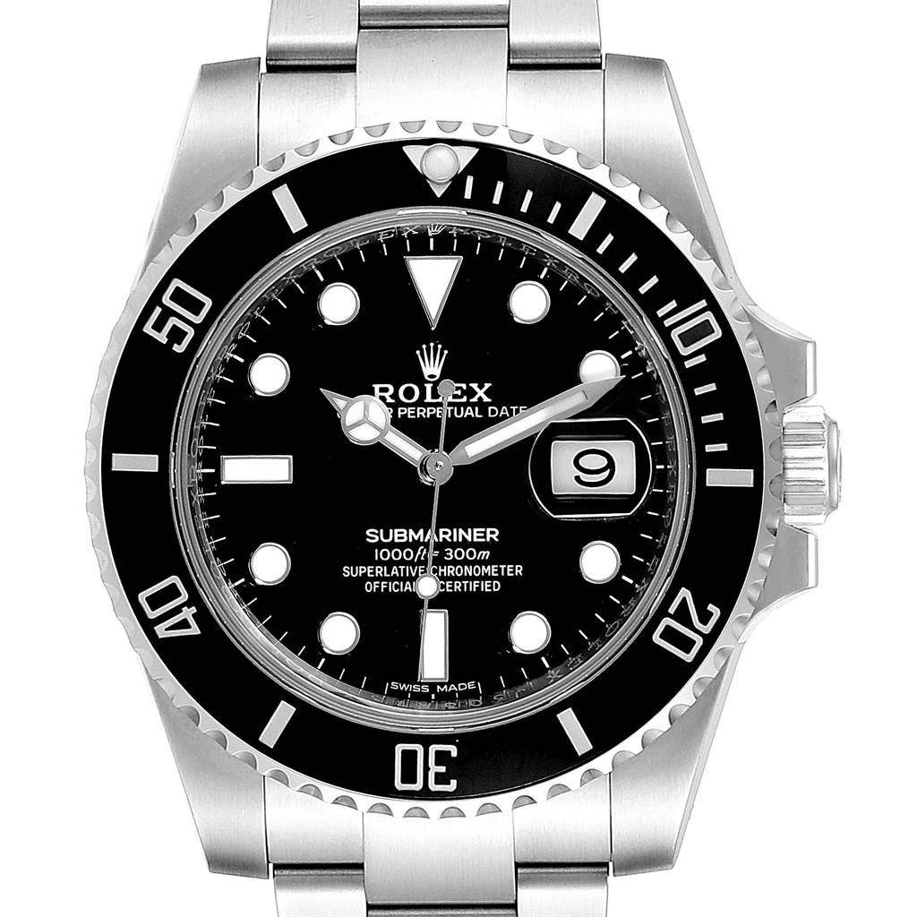 This image shows a front view of the Rolex Submariner 116610 Men
s Stainless Steel Black Dial 116610 Men
s Stainless Steel Black Dial model, highlighting its dial, bezel, and bracelet.