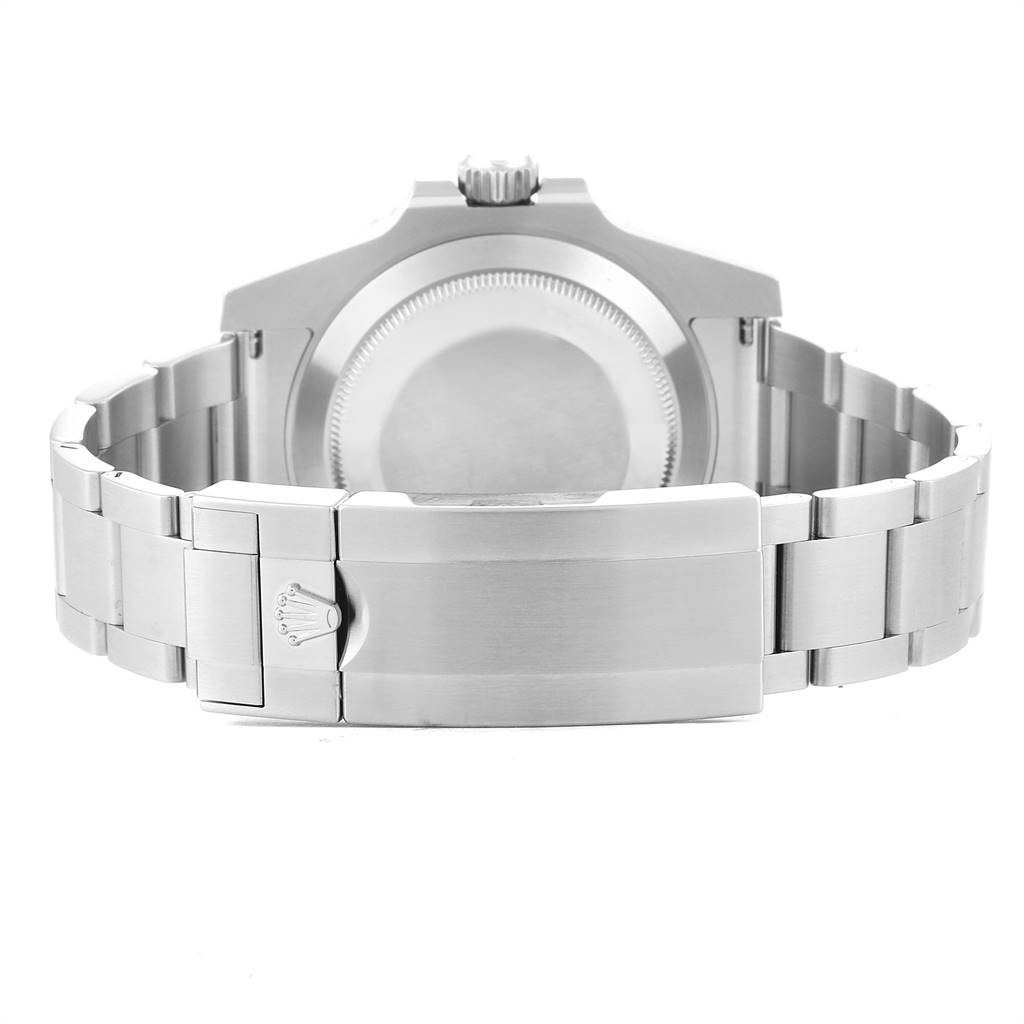 This image shows the back of the Rolex Submariner 116610 Men
s Stainless Steel Black Dial 116610 Men
s Stainless Steel Black Dial watch, highlighting its case back and metal bracelet with clasp.