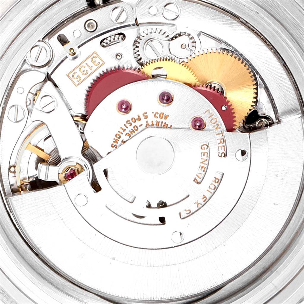 This image shows the internal movement mechanism of a Rolex Submariner 16610 Men
s Stainless Steel Black Dial 16610 Men
s Stainless Steel Black Dial watch from a top-down angle.
