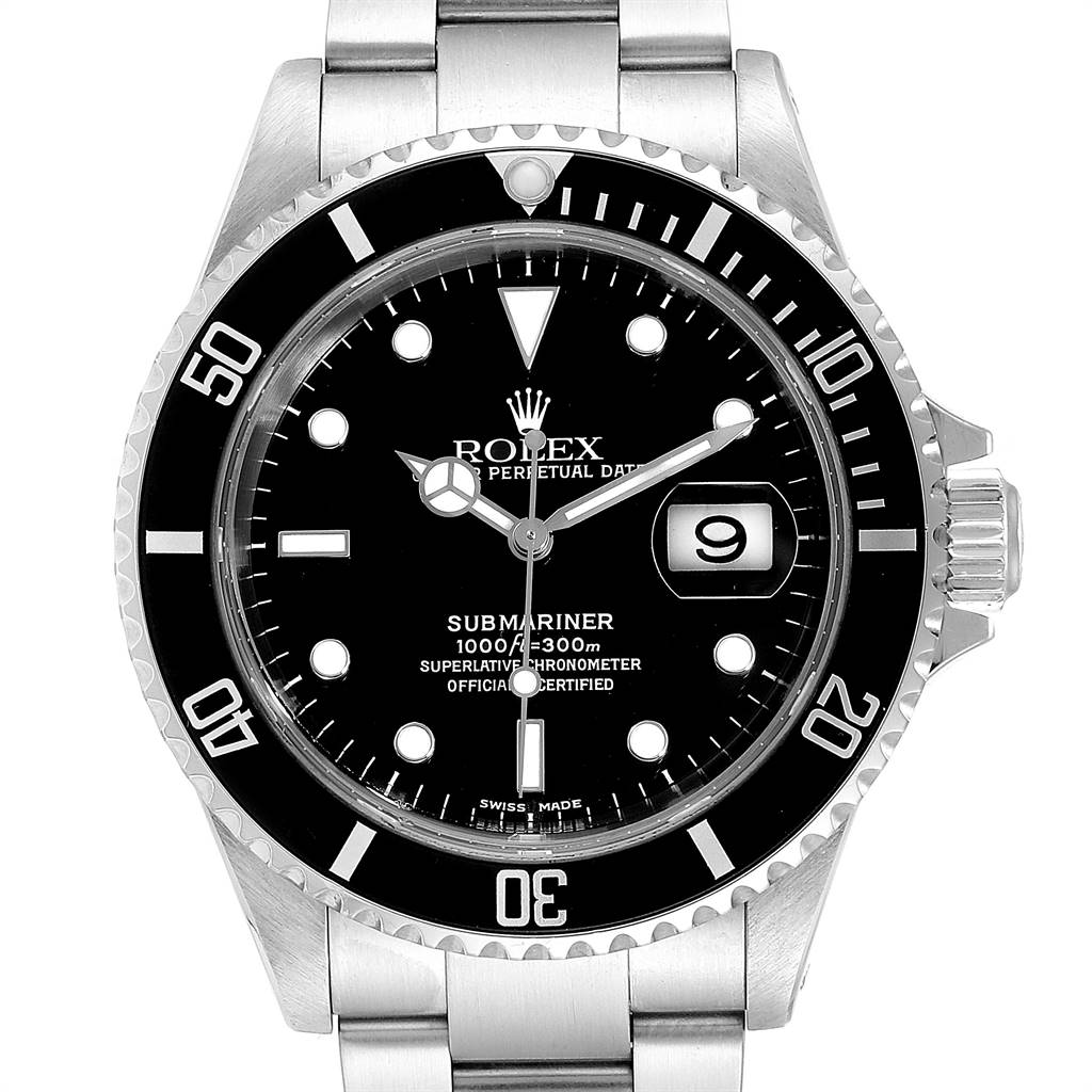 The image shows a front view of the Rolex Submariner 16610 Men
s Stainless Steel Black Dial 16610 Men
s Stainless Steel Black Dial watch, highlighting the dial, bezel, bracelet, and crown.
